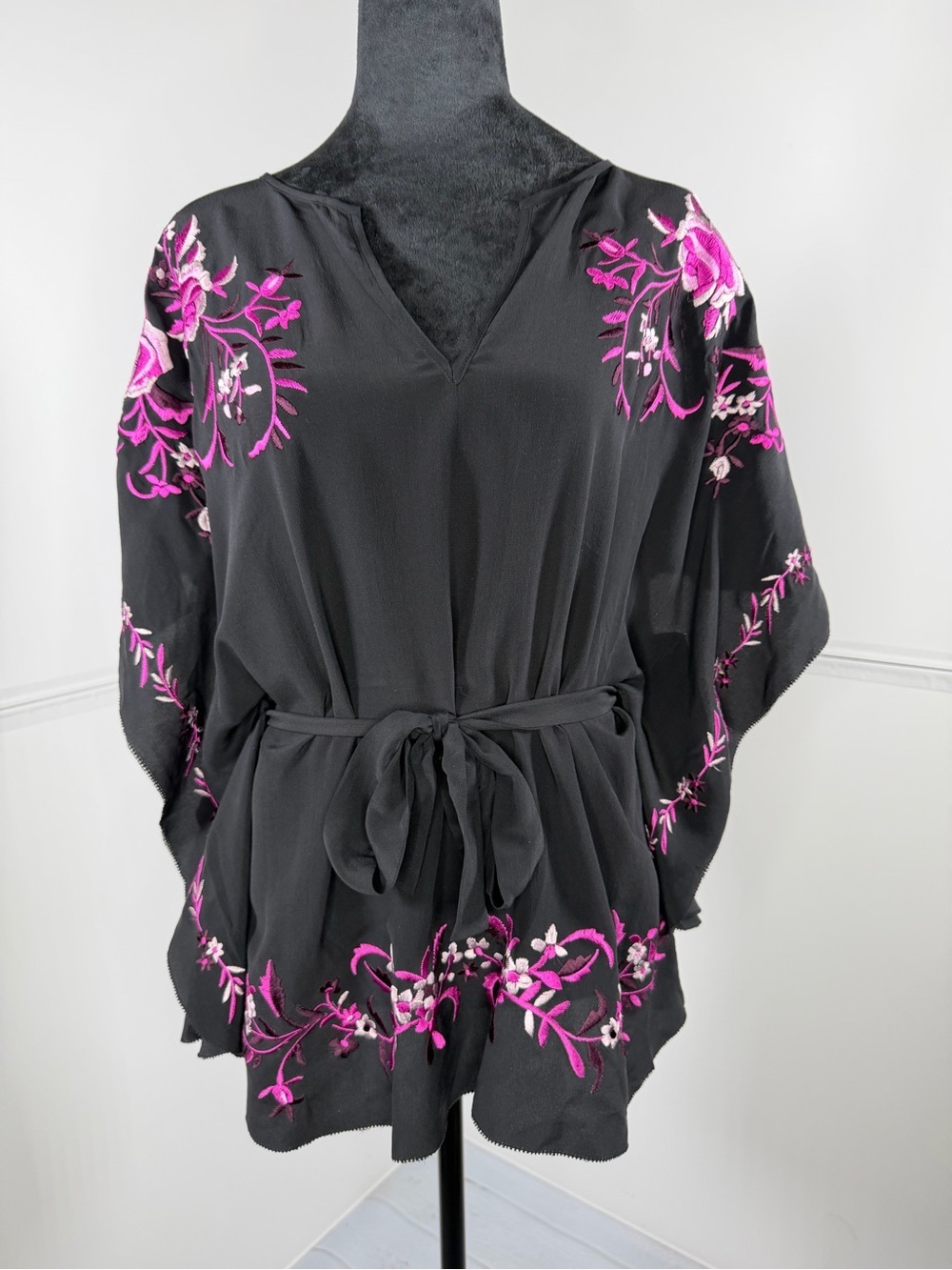 Fifteen Twenty Black Silk Floral Embroidered Tie Waist Tunic Blouse XS